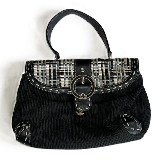 e Sak Black Crochet Woven Purse, Woven Flab and Handle, bold buckle - Picture 1 of 10